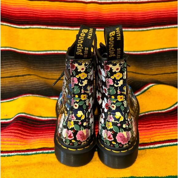 Dr. Martens 1460 Pascal Black Floral Mash Up Boots Size 6 RARE - Picture 9 of 14